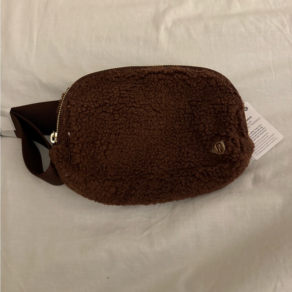 Lululemon Everywhere Fleece Belt Bag